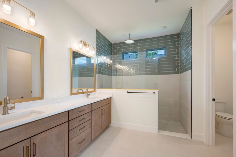 Owner's Bath