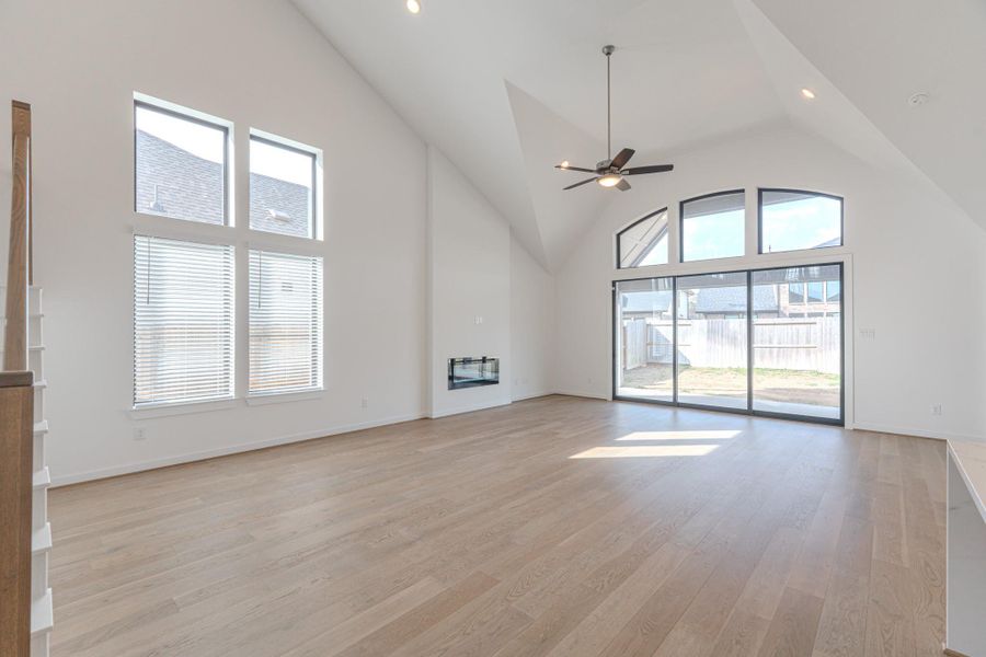 Spacious, unfurnished interior of a new home in , Porter (Image 19).