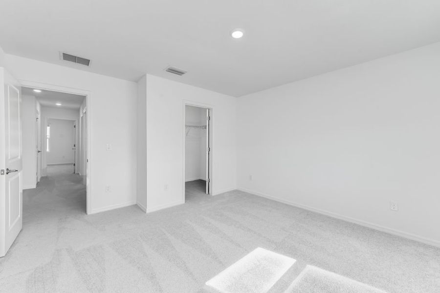 Spacious, unfurnished interior of a new home in Vinterra Townhomes, Nokomis (Image 10).