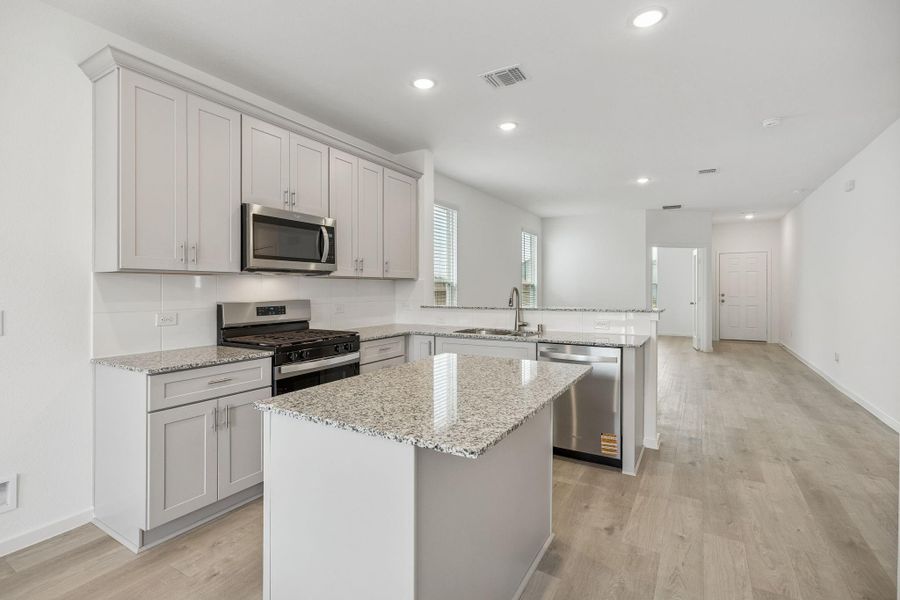 MODEL HOME images may NOT be consistent with the finished product.