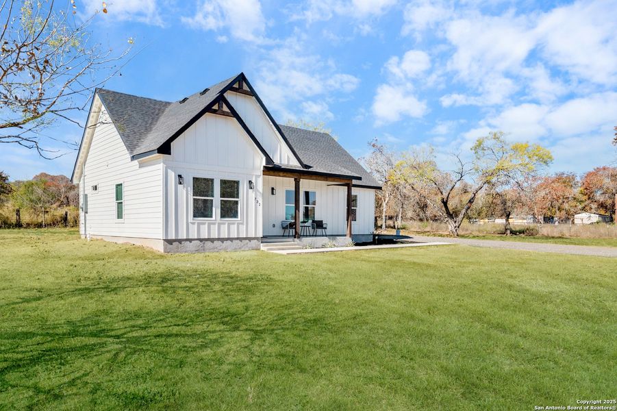 Exterior details and patio area of a home in , Lytle (Image 25).
