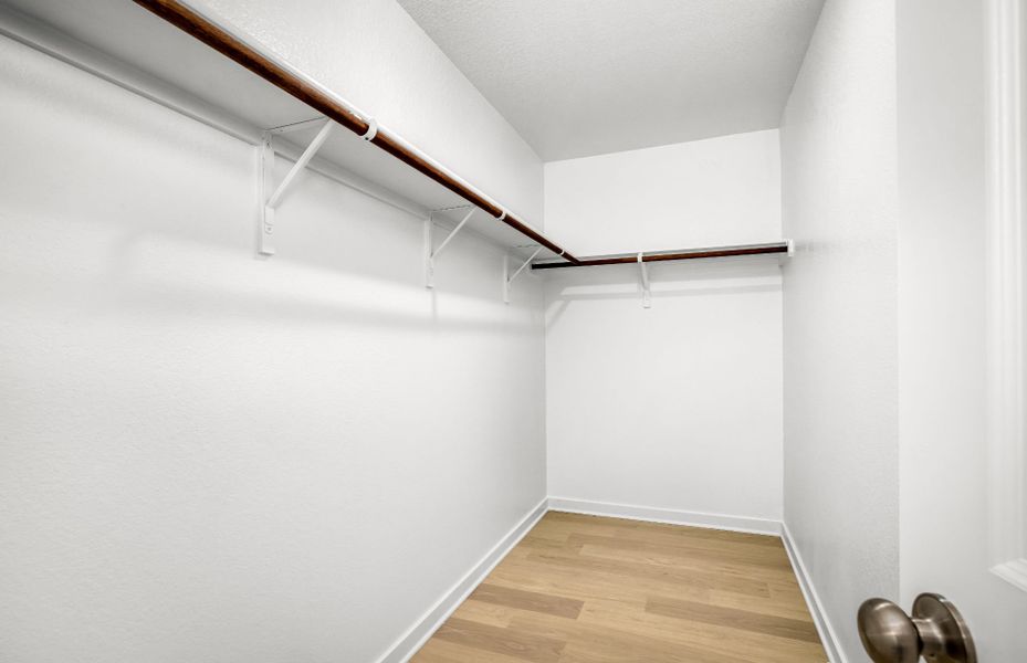 Representative unfurnished interior of a home built from the Sandalwood by Pulte Homes in Sunfield, Mustang Ridge (Image 20).