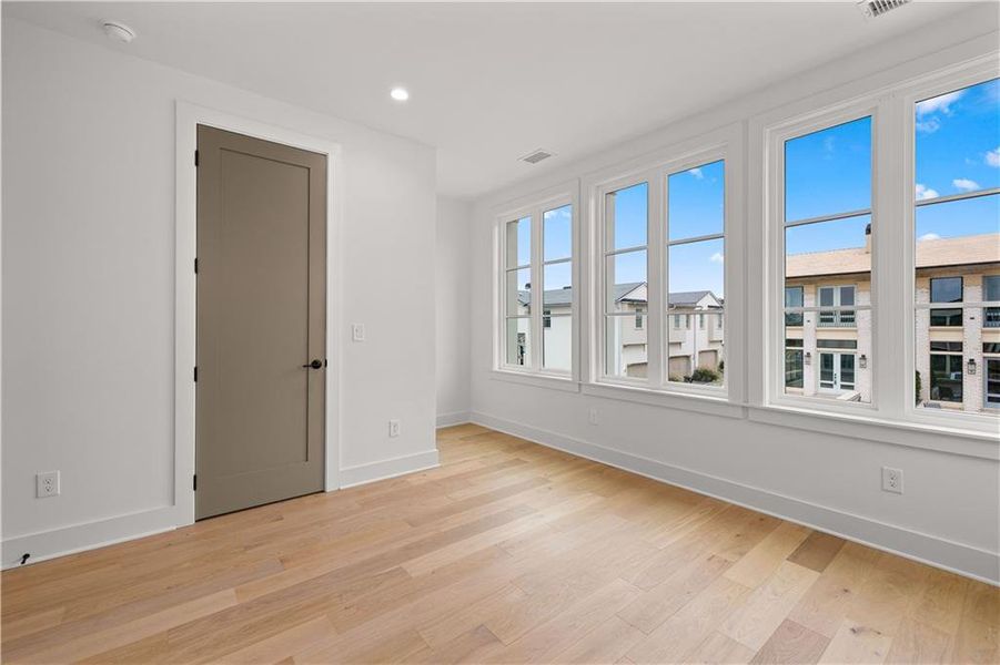 Spacious, unfurnished interior of a new home in , Fayetteville (Image 18).
