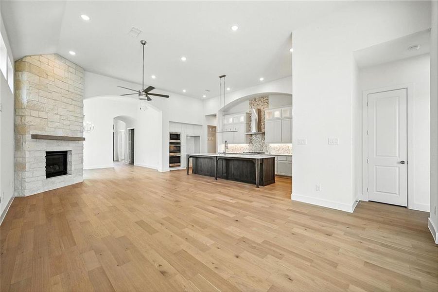 4317Clydesdale215C008 4317Clydesdale215C008