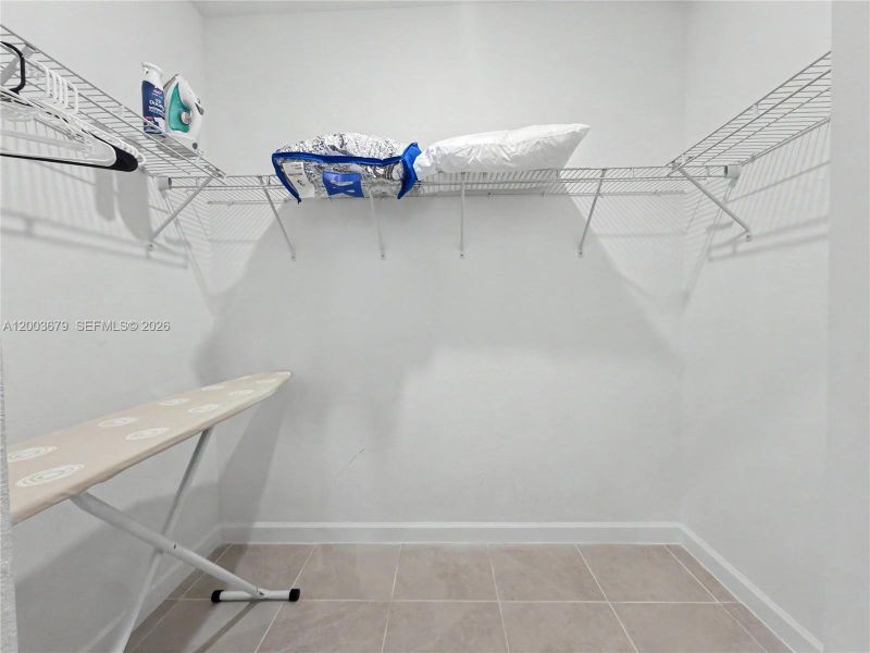 Spacious, unfurnished interior of a new home in , Miami (Image 21).