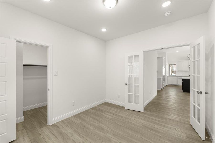 17_14498 Herschel, Pilot Point 17_14498 Herschel, Pilot Point