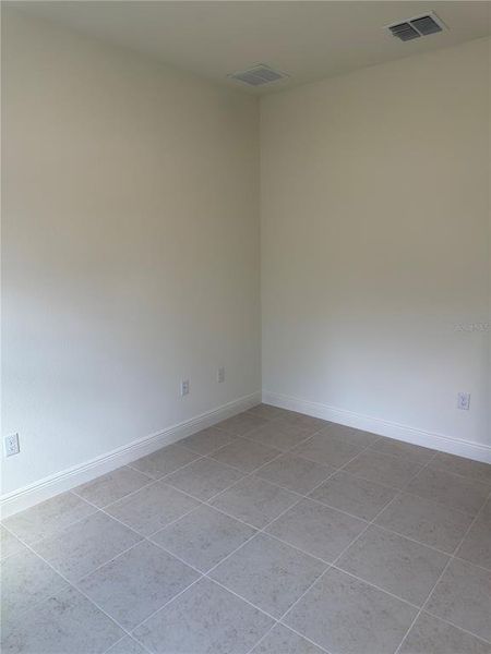 Spacious, unfurnished interior of a new home in Citrus Springs, Citrus Springs (Image 13).