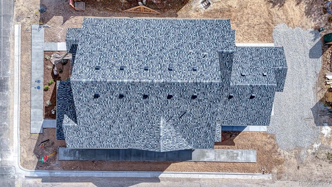 Image 36 of a home in .