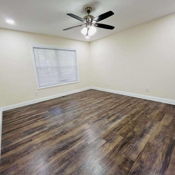 Spacious, unfurnished interior of a new home in , Lavonia (Image 18).