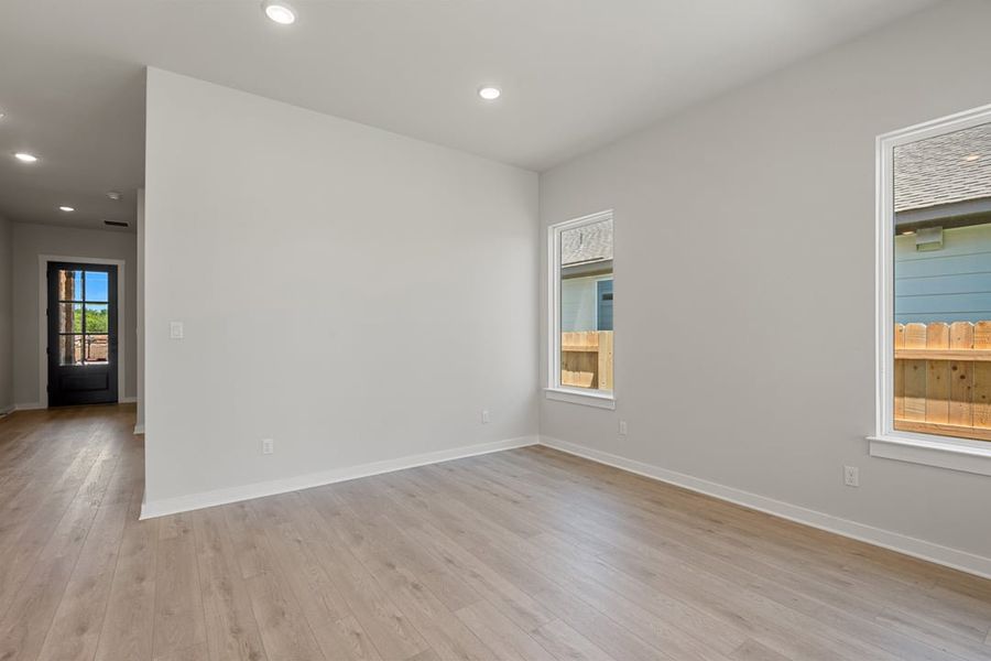 Spacious, unfurnished interior of a new home in Lagos Reserve, Manor (Image 22). Spacious, unfurnished interior of a new home in Lagos Reserve, Manor (Image 22).