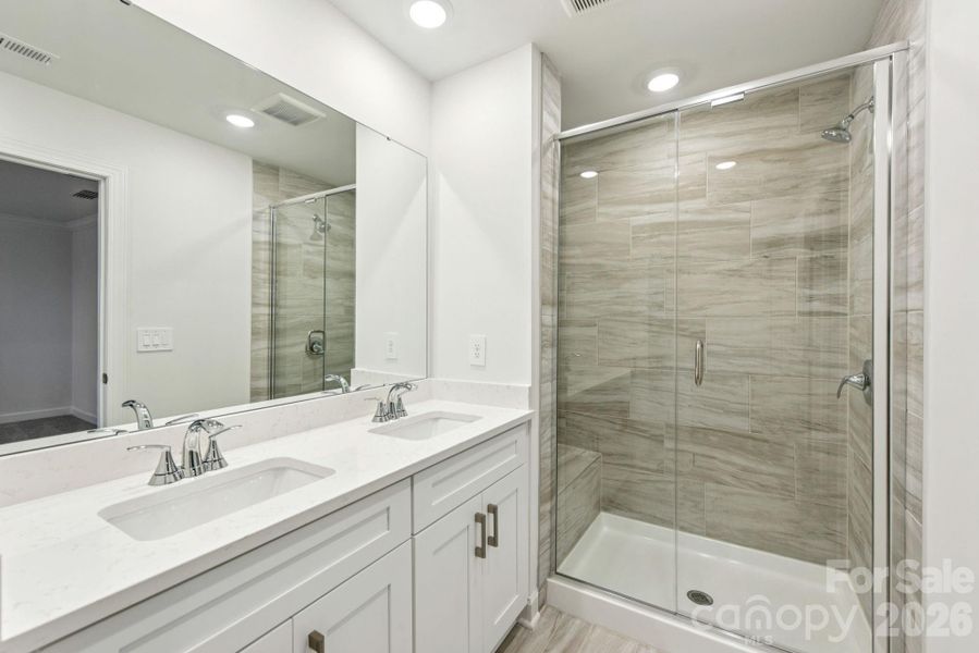 Photo is not of the actual home, but is an inspirational photo of builder’s model home and may depict options, furnishings, and/or decorator features that are not included Photo is not of the actual home, but is an inspirational photo of builder’s model home and may depict options, furnishings, and/or decorator features that are not included