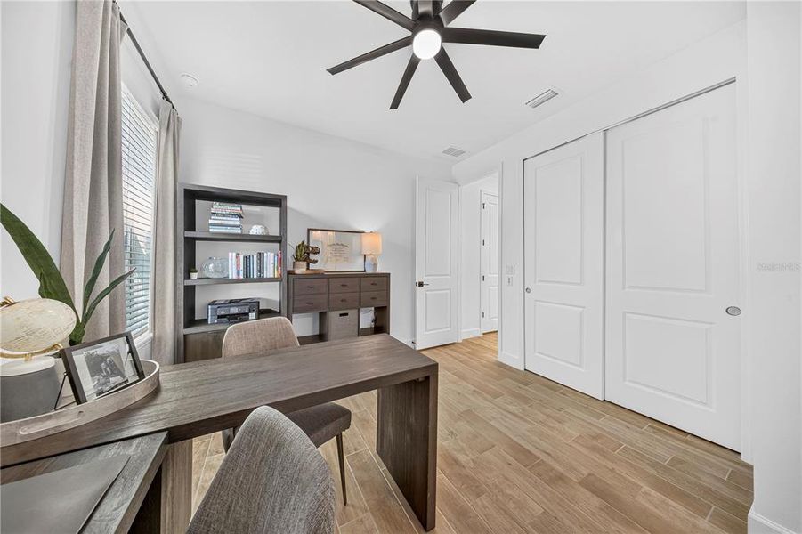 Furnished interior view inside a new home in , Wesley Chapel (Image 9).