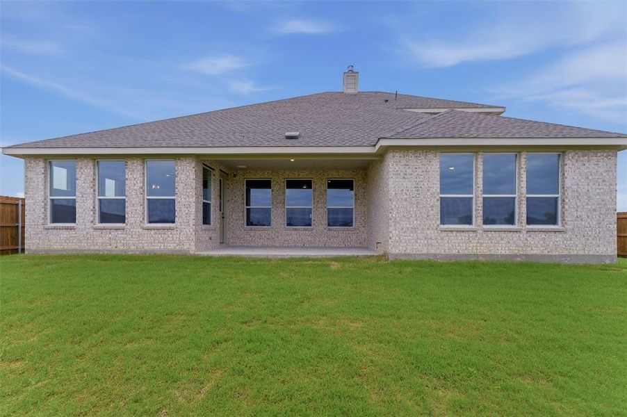 Exterior details and patio area of a home in Cedar Ridge Estates, Anna (Image 21).