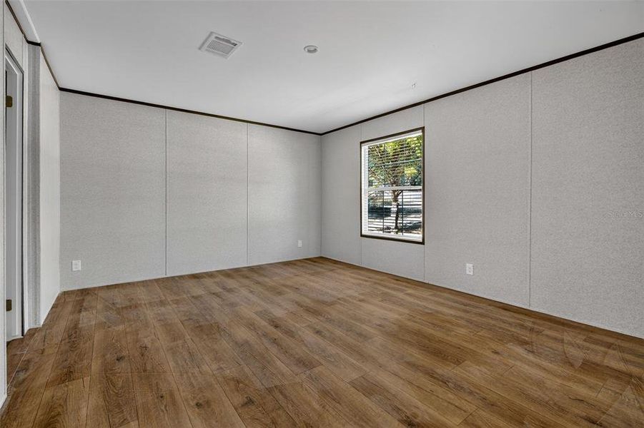 Spacious, unfurnished interior of a new home in , Williston (Image 30).