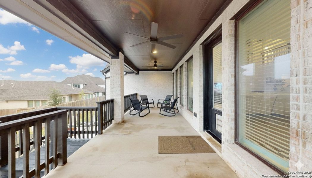 Exterior details and patio area of a home in Weston Oaks 55', San Antonio (Image 24).