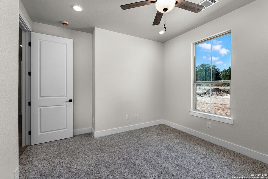 Spacious, unfurnished interior of a new home in , Spring Branch (Image 29).