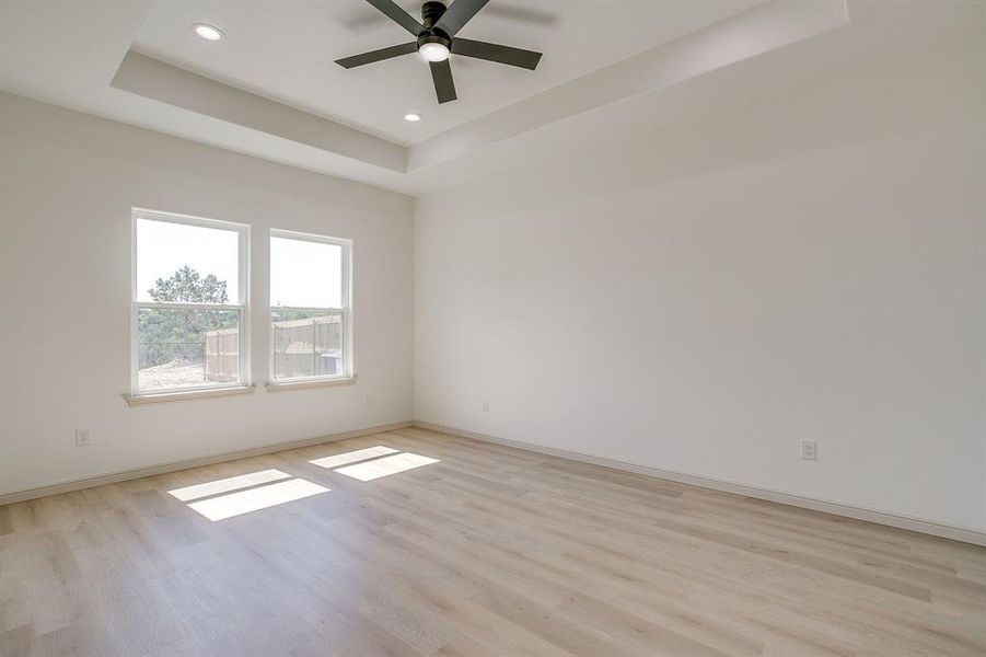 Spacious, unfurnished interior of a new home in , Granbury (Image 21). Spacious, unfurnished interior of a new home in , Granbury (Image 21).