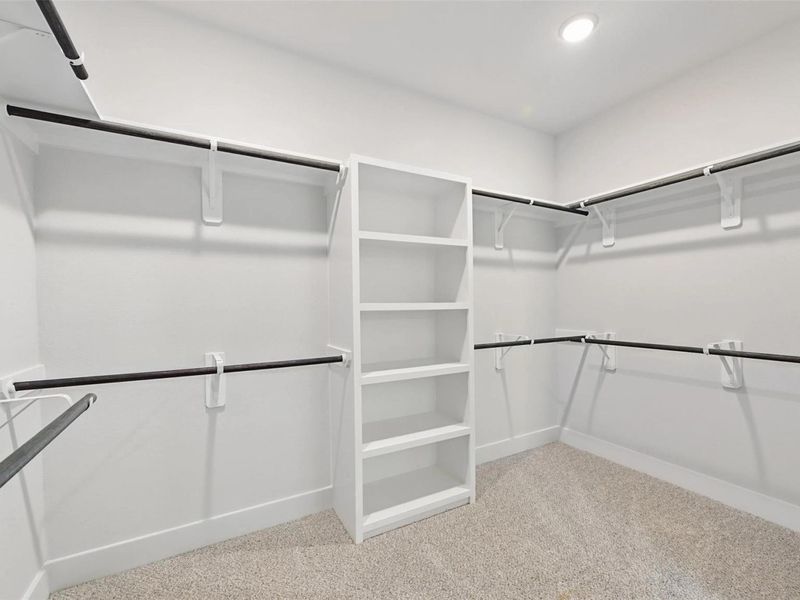 Spacious, unfurnished interior of a new home in Lago Mar, Texas City (Image 33). Spacious, unfurnished interior of a new home in Lago Mar, Texas City (Image 33).