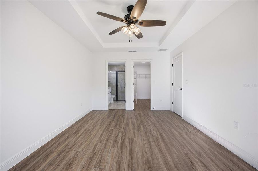 Spacious, unfurnished interior of a new home in , Citrus Springs (Image 18).