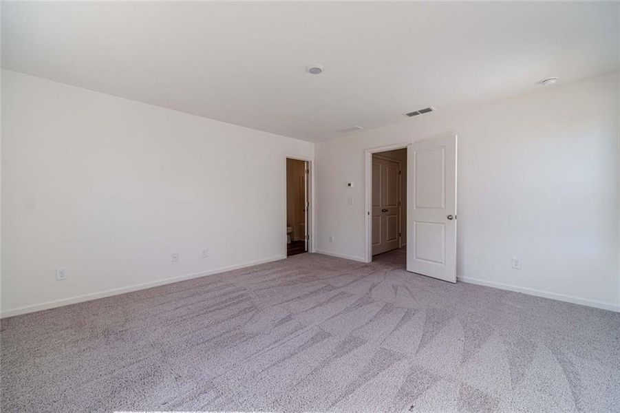 Spacious, unfurnished interior of a new home in , Winder (Image 27).