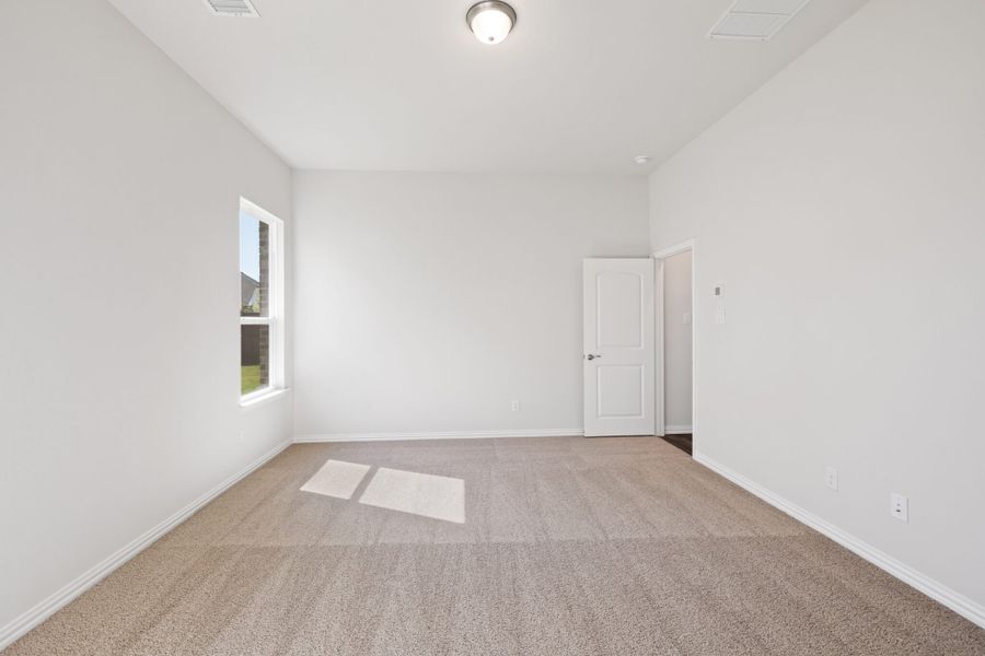 Spacious, unfurnished interior of a new home in Elevon, Lavon (Image 29).