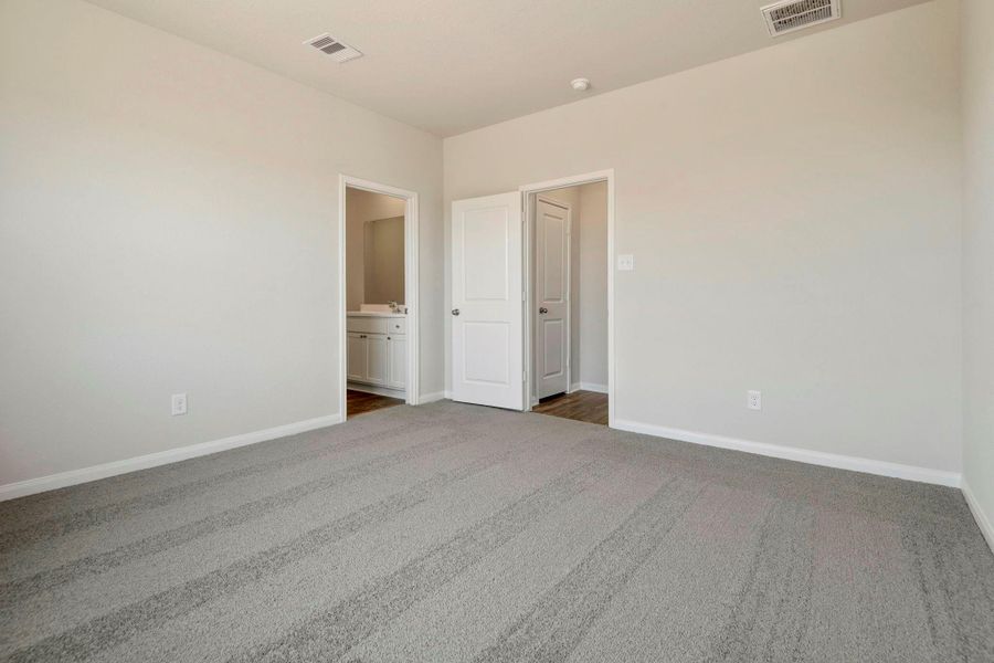 Spacious, unfurnished interior of a new home in Trails at Cochran Ranch, Waller (Image 19). Spacious, unfurnished interior of a new home in Trails at Cochran Ranch, Waller (Image 19).