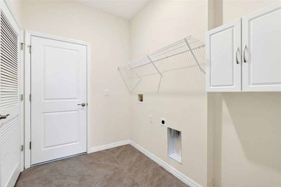 Spacious, unfurnished interior of a new home in , Ocala (Image 21).