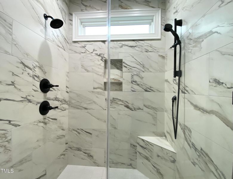 IMG_7372 (2) IMG_7372 (2)