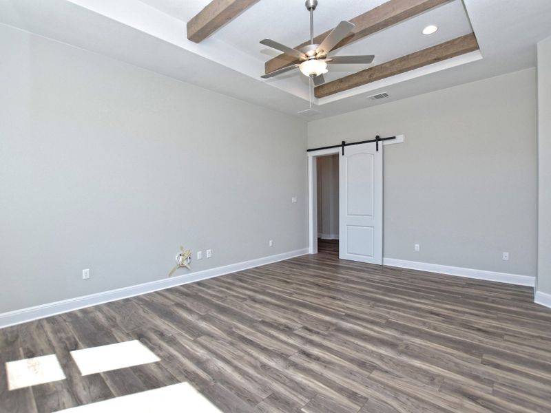 Representative unfurnished interior of a home built from the Siena III by Giddens Homes in Clearwater Ranch, Liberty Hill (Image 242).