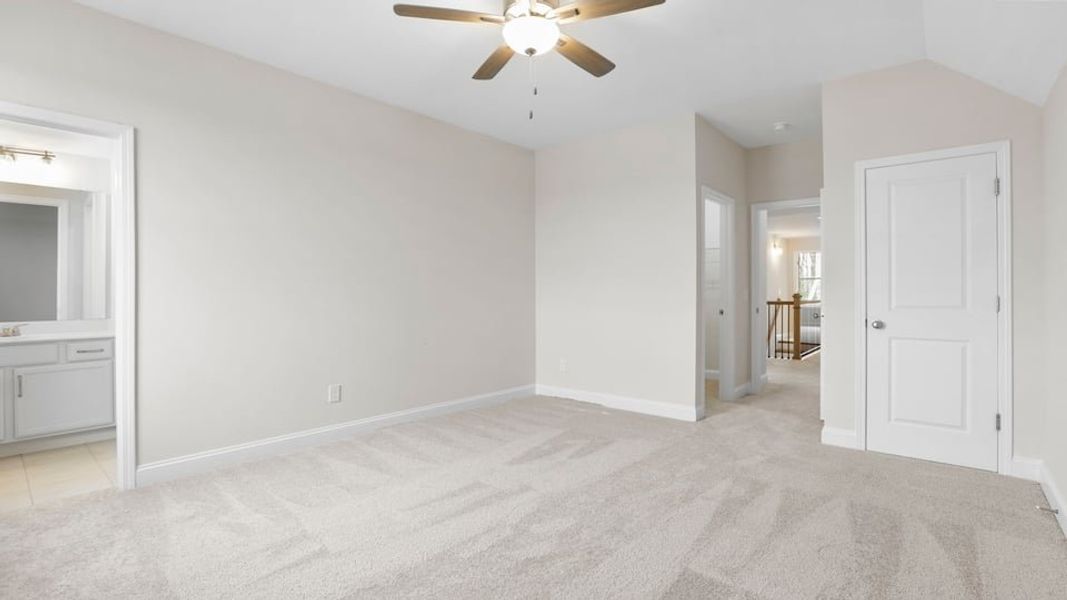 Spacious, unfurnished interior of a new home in Briargate, Fountain Inn (Image 30).