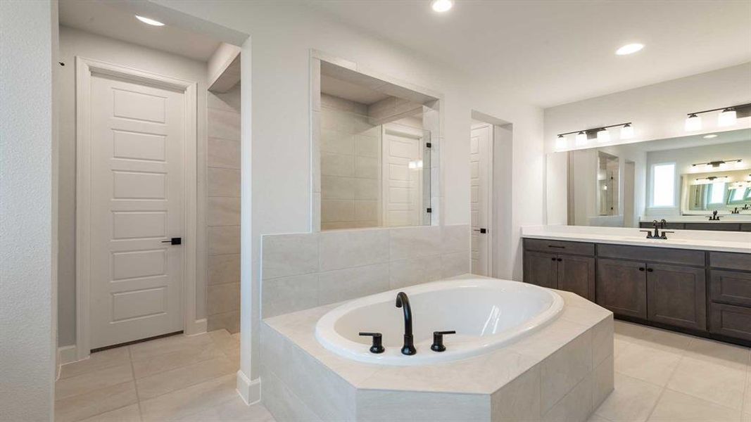 Furnished interior view inside a new home in Terraces 82'/100', Rockwall (Image 6). Furnished interior view inside a new home in Terraces 82'/100', Rockwall (Image 6).