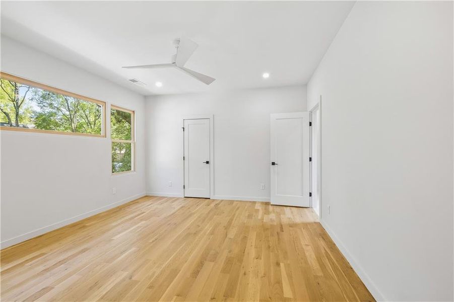 Spacious, unfurnished interior of a new home in , Atlanta (Image 27).