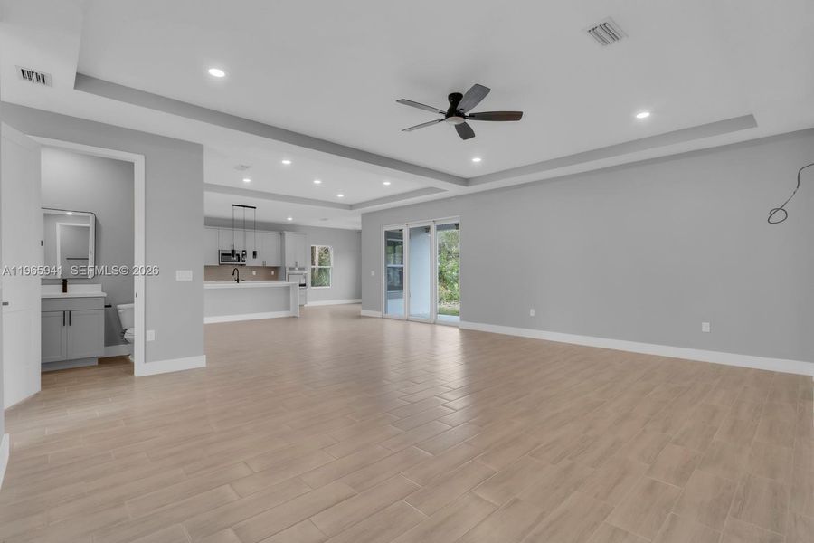 Spacious, unfurnished interior of a new home in , Palm Bay (Image 16). Spacious, unfurnished interior of a new home in , Palm Bay (Image 16).