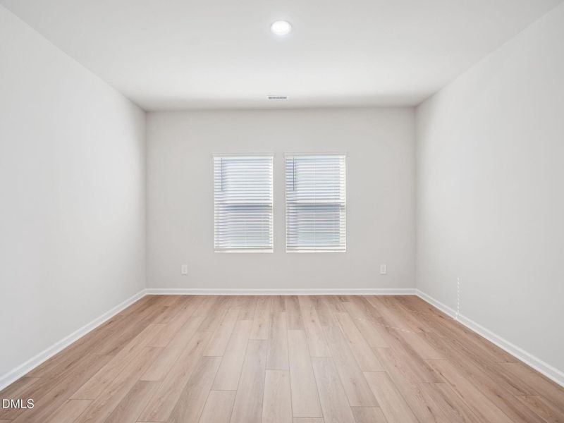 11.1 - Downstairs Flex