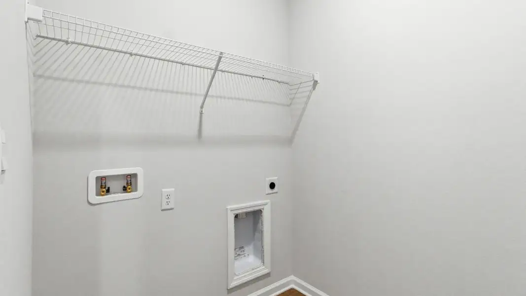 Spacious, unfurnished interior of a new home in Abilene Acres, Tallahassee (Image 29).