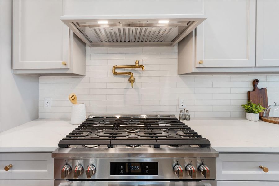 Image 13 of a home in .