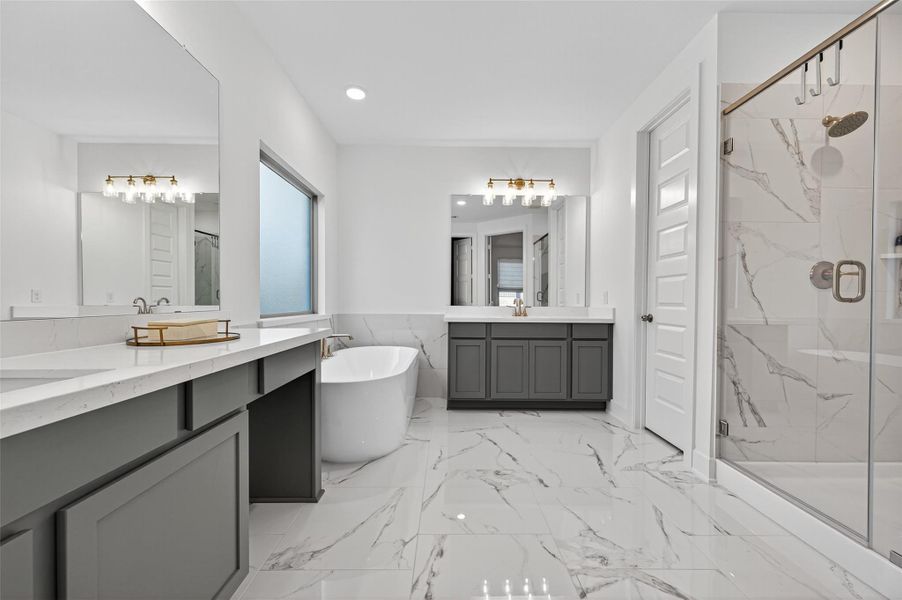 Furnished interior view inside a new home in Elyson - 40', Katy (Image 38). Furnished interior view inside a new home in Elyson - 40', Katy (Image 38).