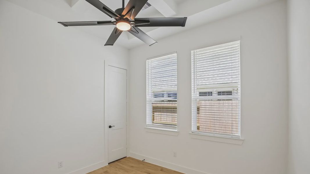 Spacious, unfurnished interior of a new home in Riceland 60',65',70', Mont Belvieu (Image 34).