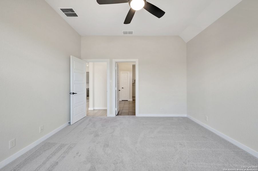 Spacious, unfurnished interior of a new home in Mayfair - Select Classic Series, New Braunfels (Image 23).