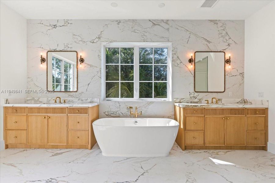 Furnished interior view inside a new home in , Pinecrest (Image 11).