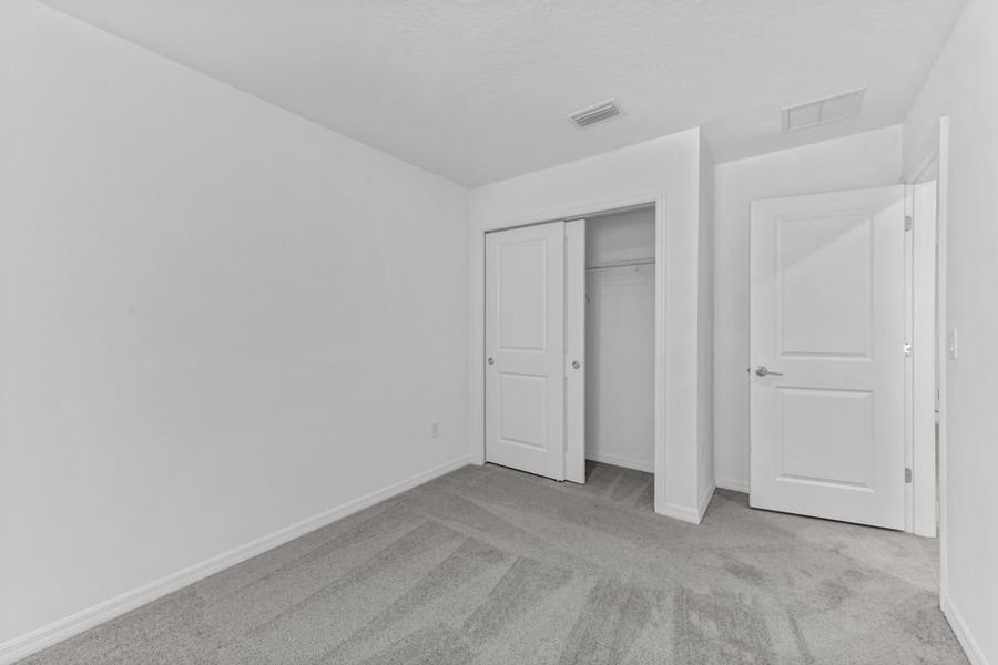 Spacious, unfurnished interior of a new home in Vinterra Townhomes, Nokomis (Image 17).