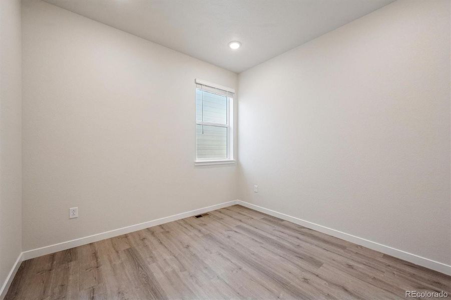 Spacious, unfurnished interior of a new home in The Aurora Highlands, Aurora (Image 21).