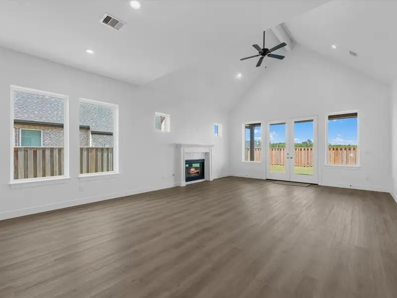 Spacious, unfurnished interior of a new home in Blue Heron Estates, Mont Belvieu (Image 17). Spacious, unfurnished interior of a new home in Blue Heron Estates, Mont Belvieu (Image 17).