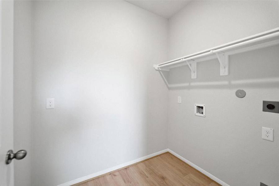 Spacious, unfurnished interior of a new home in Trails at Woodhaven Lakes, La Marque (Image 16). Spacious, unfurnished interior of a new home in Trails at Woodhaven Lakes, La Marque (Image 16).