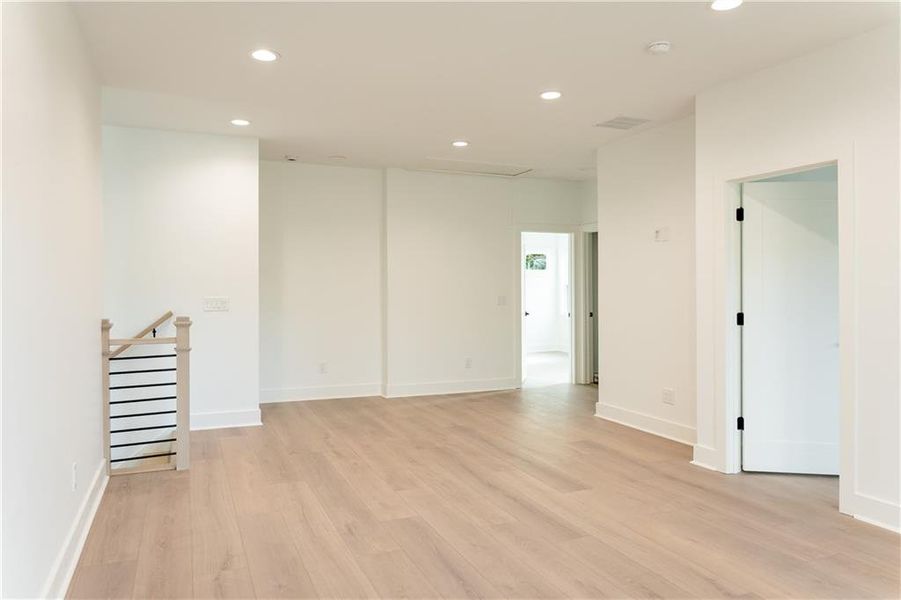 Spacious, unfurnished interior of a new home in , Atlanta (Image 64).