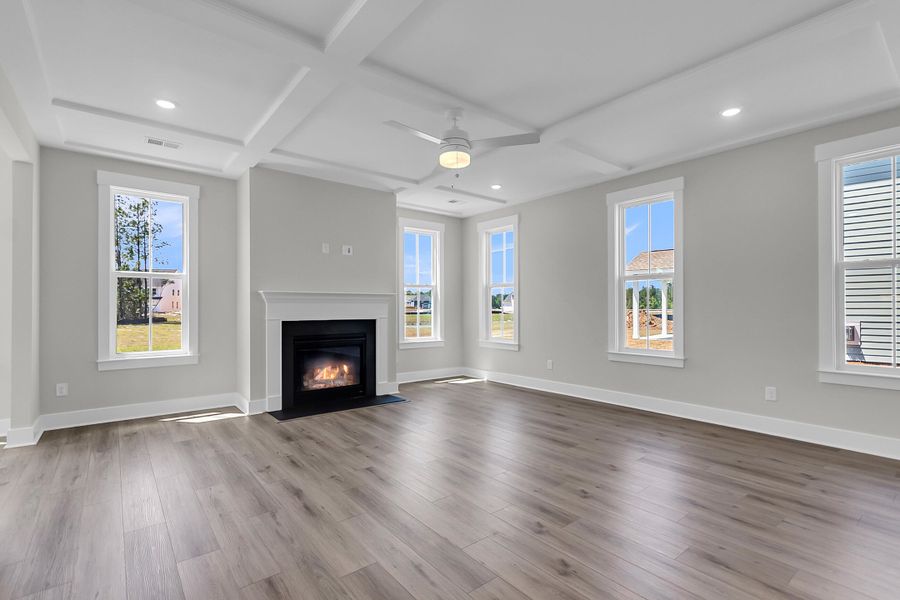 Spacious, unfurnished interior of a new home in , Summerville (Image 19).