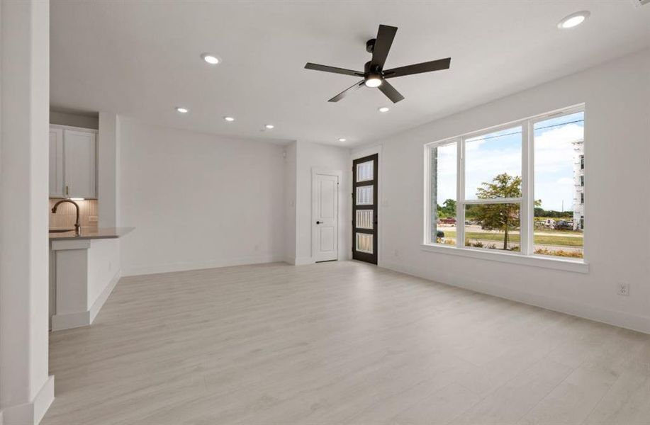 Spacious, unfurnished interior of a new home in Chelsea Commons, Allen (Image 12). Spacious, unfurnished interior of a new home in Chelsea Commons, Allen (Image 12).