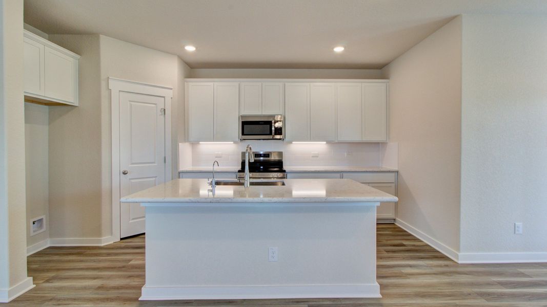 Furnished interior view inside a new home in Cloud Country, New Braunfels (Image 20).