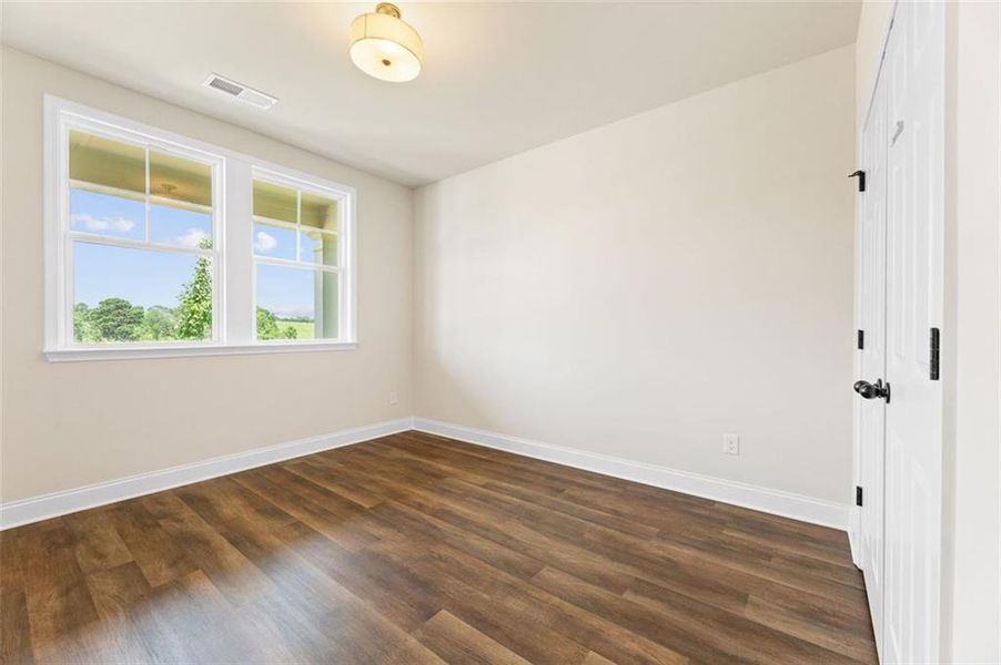 Spacious, unfurnished interior of a new home in Wehunt Meadows, Hoschton (Image 22).