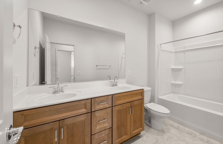 Furnished interior view inside a new home in Alamar, Avondale (Image 7).